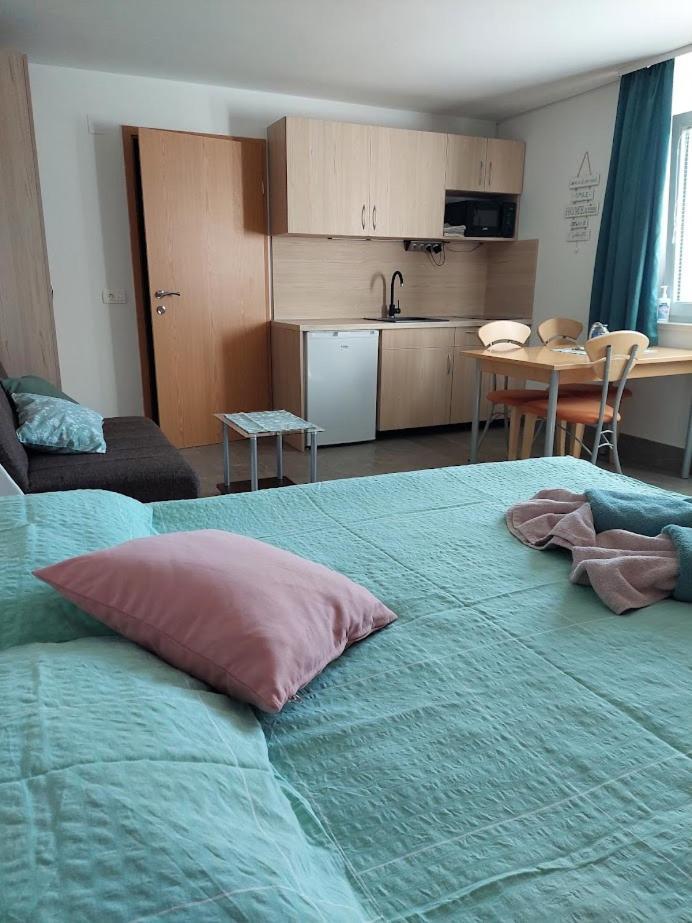 Studio Apartma Zirovnik سيركلجي نا جورينجسكيم المظهر الخارجي الصورة